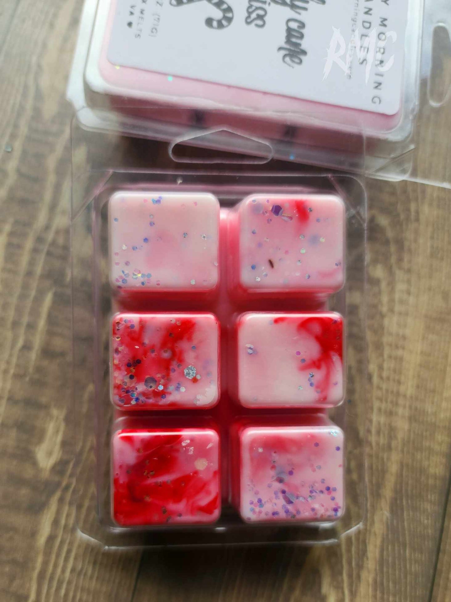 Candy Cane Bliss | Holiday Clamshell Wax Melts